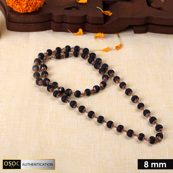 100% original and government certified 8mm Karungali mala with copper capping, ideal for meditation, spiritual protection, and positive energy. India’s Premium Jap Mala Store - www.satvikworld.com