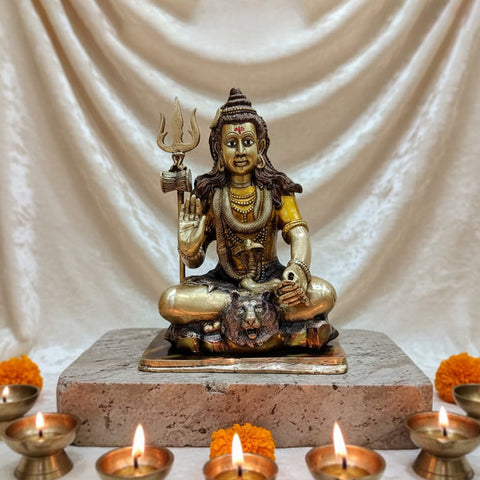 17.5 Inch Brass Lord Shiva Statue in Meditation Pose – A serene and majestic brass statue of Lord Shiva in deep meditation, embodying peace, spirituality, and divine energy. Perfect for home temples, meditation spaces, and spiritual décor. India’s Largest Pooja Accessories Brand – www.satvikworld.com