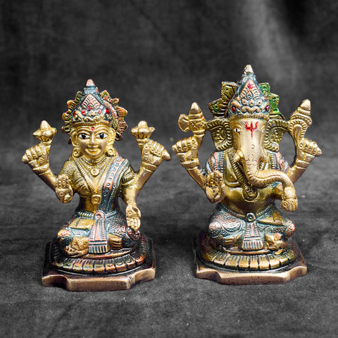 Beautiful handcrafted brass Lakshmi Ganesh idol for home temple and festive pooja. India’s Largest Brass Idols Brand - www.satvikworld.com