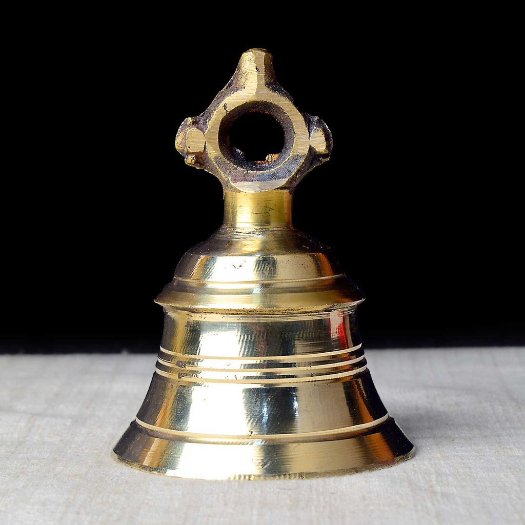 8.5 Inch Premium Brass Pooja Bell – Large Ghanta for Mandir, Featuring a Rich, Clear Sound for Invoking Divine Presence During Rituals. Handcrafted with High-Quality Brass, Perfect for Enhancing Your Pooja Ceremony and Temple Décor. Ideal for Creating a Sacred Atmosphere with Every Ring. India’s Largest Pooja Accessories Brand – www.satvikworld.com