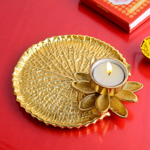 Adorable gold and white decorative pooja platter for traditional rituals and festive aartis. India’s Largest Pooja Accessories Brand – www.satvikworld.com