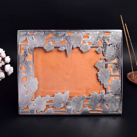 Elegant Designer Photo Frame for Home, Office Décor & Gifting. India’s Largest Pooja Accessories Brand - www.satvikworld.com