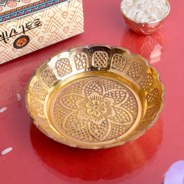 Laddu Gopal Nakashi Bhog Thali, beautifully crafted with intricate Nakashi art, designed for offering prasad to Lord Krishna during pooja, with a traditional and ornate finish. India’s Largest Pooja Accessories Brand – www.satvikworld.com