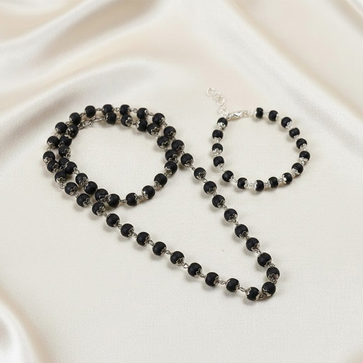 Valentine gift for couples featuring a certified Karungali mala and matching bracelet with silver capping, symbolizing love, protection, and spiritual bonding. India’s Premium Jap Mala Store - www.satvikworld.com