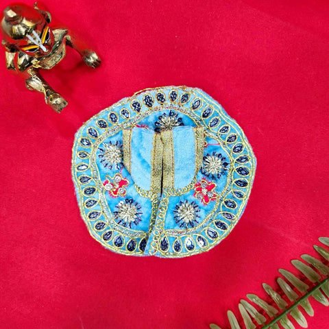 Lovely Laddu Gopal Dress No.0 with soft fabric and traditional embroidery for pooja and Janmashtami. India’s Largest Pooja Accessories Brand – www.satvikworld.com

