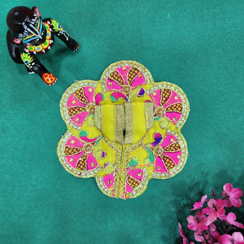 Sweet Laddu Gopal Dress No.0 with soft fabric and traditional embroidery for pooja and Janmashtami. India’s Largest Pooja Accessories Brand – www.satvikworld.com